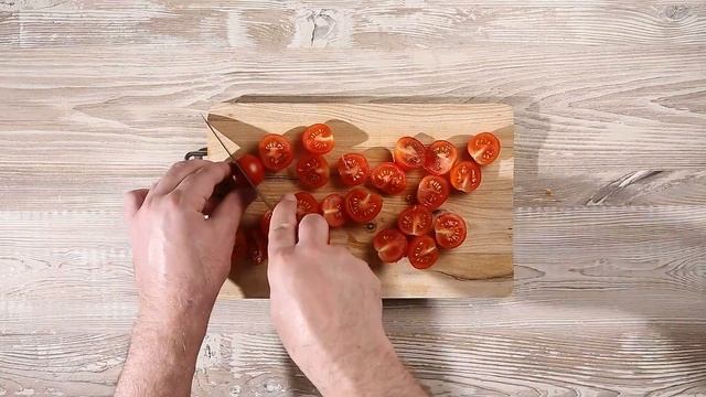 Салат с куриной печенкой и моцареллой смотреть онлайн