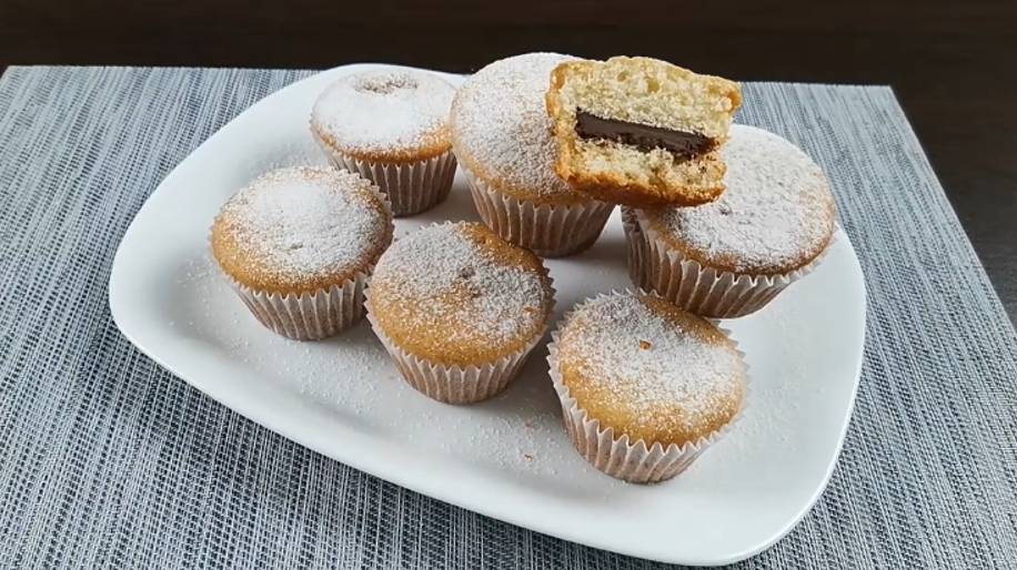 Капкейки с шоколадом за 30 минут вместе с выпечкой. Быстро и вкусно. Рецепт кексов смотреть онлайн