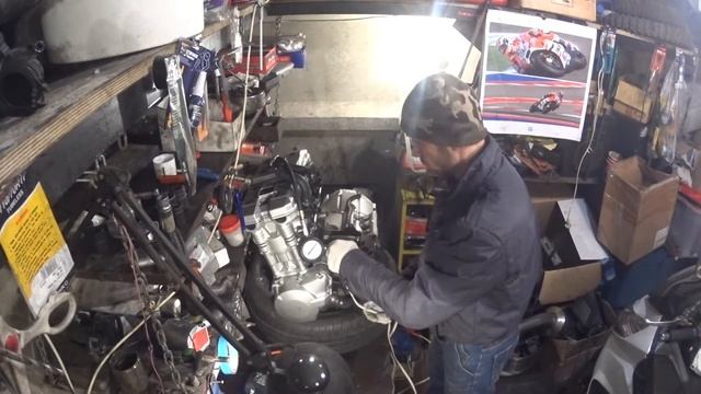 бандос ремонт ч 3. SUZUKI BANDIT GSF650S. смотреть онлайн