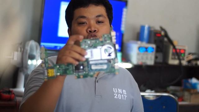 ACER ASPIRE ONE D270 No SWITCH #KASUS -TUKANG SERVICE LAPTOP смотреть онлайн