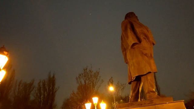 4K Video Night Walk Russia 2022 asmr. Ночное видео Ленин 2.0 СССР 2022 USSR SOVIET смотреть онлайн