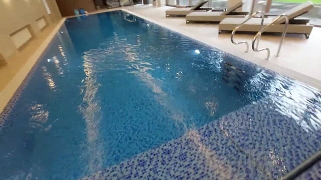 Частный бассейн в доме смотреть онлайн