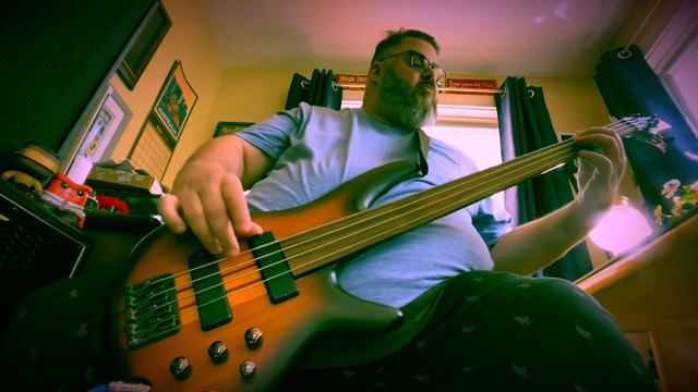 Find Another Fool - Quarterflash (Fretless Bass Cover) смотреть онлайн