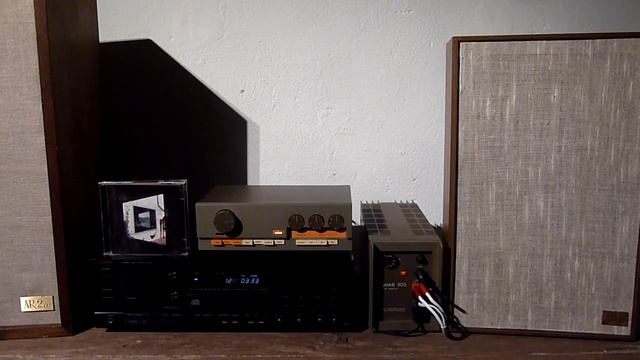 Quad 33 + 303 + AR-6 vs AR-2ax and Luxman D-105u tube CD player play High Hopes by Pink Floyd смотреть онлайн