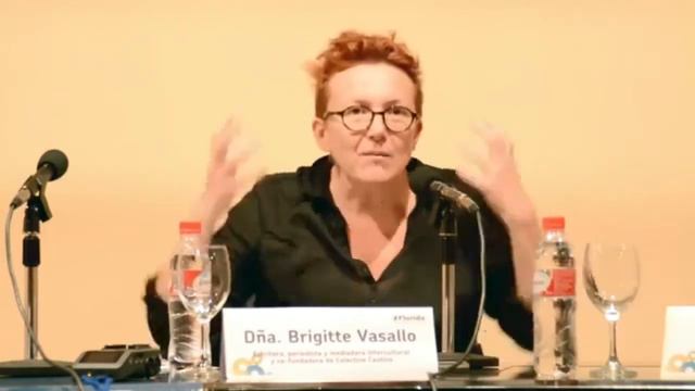 Jornades sobre islamofòbia de gènere - Brigitte Vasallo смотреть онлайн