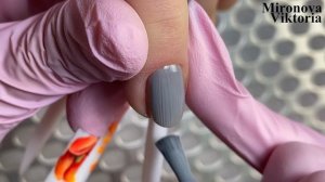 Открываю маленький секрет, почему может отслаиваться гель лак на кончиках ногтей.