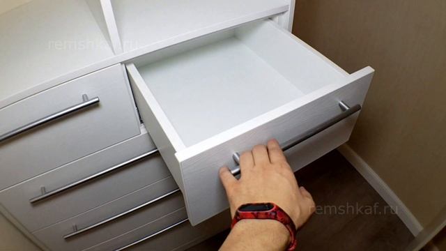 Направляющие ящиков: дешевые с доводкой, дорогие с доводкой и нажимные. смотреть онлайн