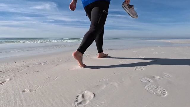 [NO TALKING] February First Beach Walk | Semi Desolate, Solo Female Filmed Using GoPro Hero 11 Blac смотреть онлайн