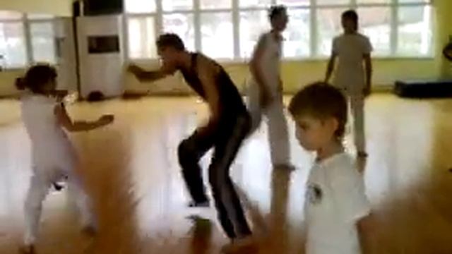 Сapoeira de Vladivostok (Princesa, Robocop) смотреть онлайн