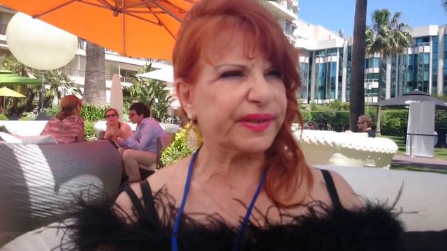2015 CANNES FESTIVAL - INTERVIEW AT GRAND HOTEL смотреть онлайн