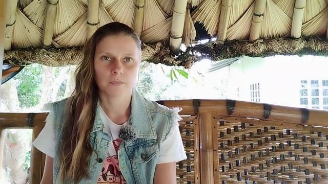 Развиваю аккаунты как иллюстратор, жизнь художника на Филиппинах смотреть онлайн