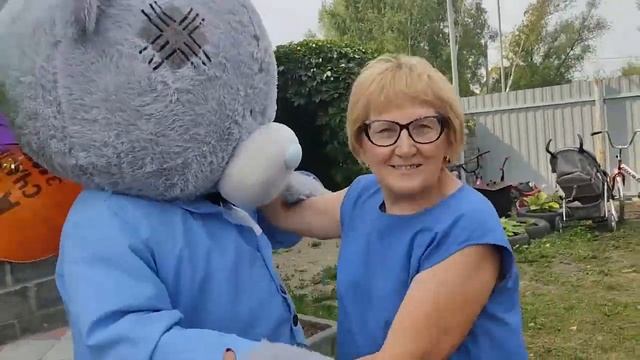 Поздравление от Медведя Тедди, сюрприз на день рождения смотреть онлайн