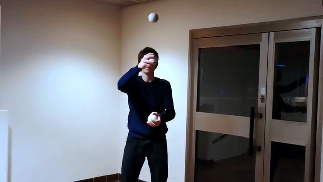 IJA Tricks of the Month by KM from Sweden | Juggling Balls смотреть онлайн