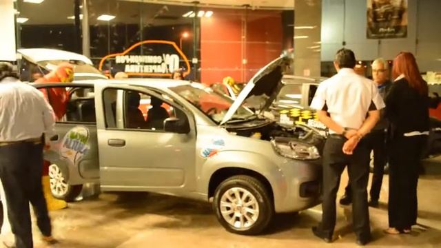 Dr. Uno en el evento Fiat Uno 2015 смотреть онлайн