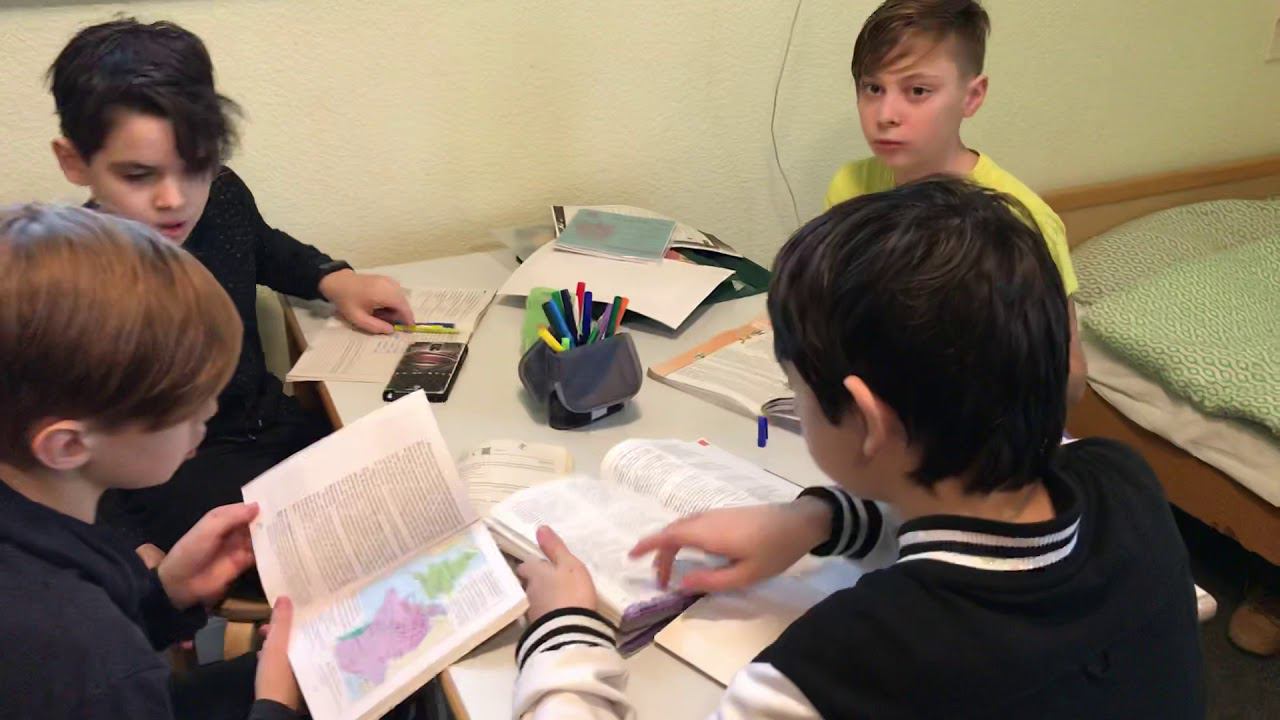 Ulsnis-Классный час на гастролях-02 смотреть онлайн