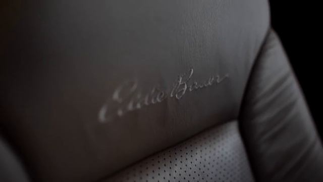 1993 Ford Bronco | Eddie Bauer Edition | Morrie's Heritage Connection смотреть онлайн