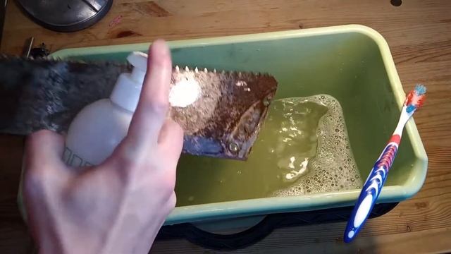 Восстановление ручной пилы из СССР || Restoration of a hand saw from the USSR смотреть онлайн