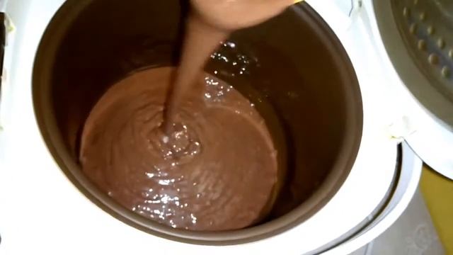 Торт "Топлёное молоко" в мультиварке :) Вам понадобиться всего 2 яйца смотреть онлайн