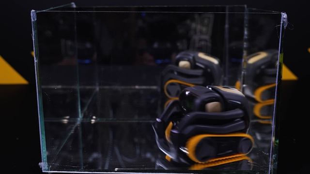 ЧТО ЕСЛИ РОБОТА ANKI VECTOR ОПУСТИТЬ В ЗЕРКАЛЬНЫЙ КУБ? ИСКУССТВЕННЫЙ ИНТЕЛЛЕКТ VS СОТНИ ОТРАЖЕНИЙ!