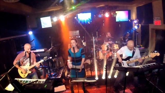 Hard road easy : Sass Jordan Live cover ( Jam night ) смотреть онлайн