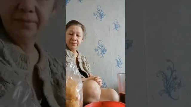 Олег Монгол,Безумный Паша, Иришка Чики-Пики,Саня Бык девушка Быка смотреть онлайн