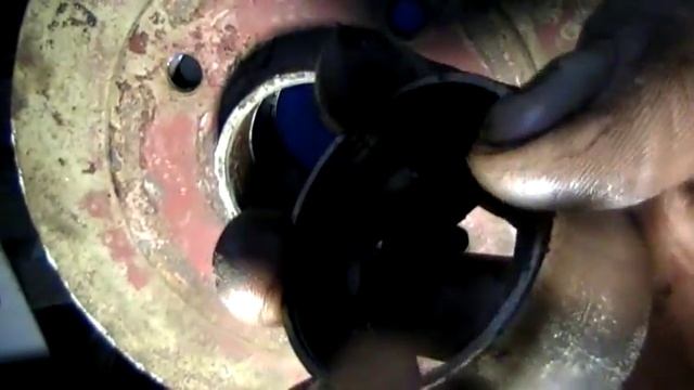 Рено Логан как поменять задний ступичный подшипник/Renault Logan Rear wheel bearing смотреть онлайн