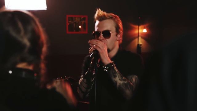 Constantine - Mucous Membrane Parody  (kvadriga Music)