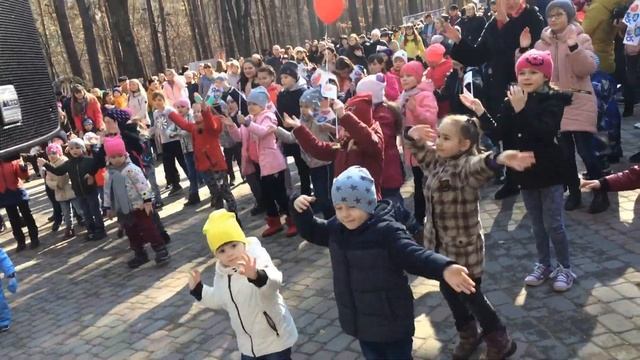 Масленица// провожаем зиму детским танцем смотреть онлайн