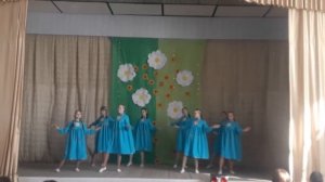 Танец под песню "Якутяночка моя".