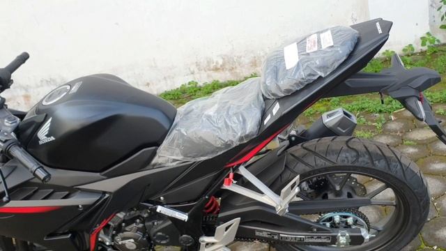 HONDA CBR 150R 2020 | Matte BLACK !! смотреть онлайн