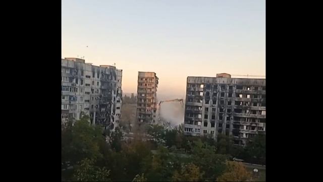 ?Ну почему так долго? Объясняю, как идёт восстановление Мариуполя смотреть онлайн