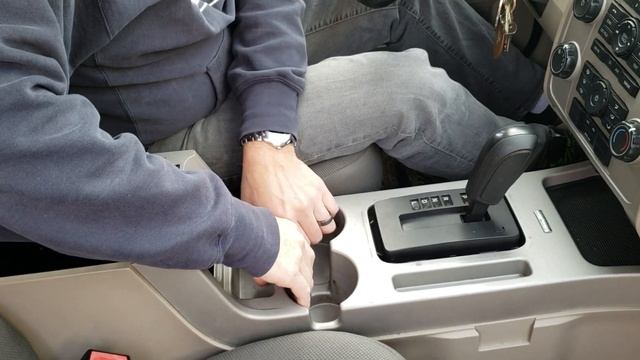 WHERE IS THE DOOR CODE FOR 2008 2009 2010 2011 2012 FORD ESCAPE MERCURY MARINER DOOR CODE LOCATION смотреть онлайн