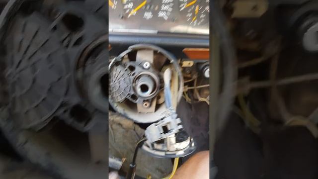 Не включается ближний свет. Mercedes-Benz w124. Не горит ближний свет Мерседес 124? Проблема решена смотреть онлайн