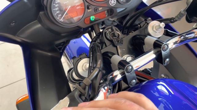 Мотоцикл Yamaha Fazer 600 из Европы 89208366508 смотреть онлайн