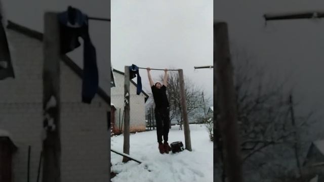 16 kg - 20 pull ups [20 подтягиваний с 16 кг] Качество не идеальное. смотреть онлайн