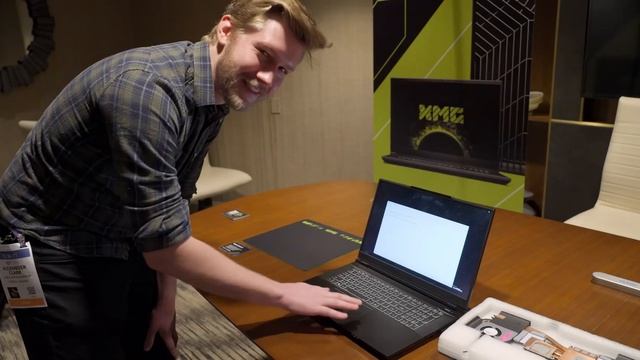 Big Laptop go FAST - XMG/CLEVO 2023 Laptops смотреть онлайн