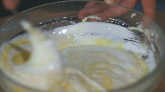 Домашние кексы. Простая и быстрая выпечка.Рецепт очень простых и вкусных кексов.Кекс. смотреть онлайн