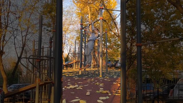 Тренировка рук на брусьях и турнике смотреть онлайн