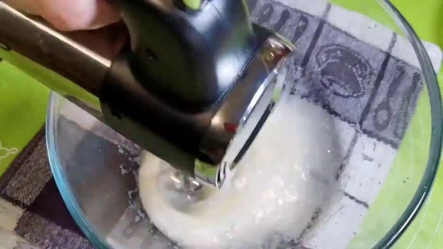 Безумно Хрупкие и Очень Нежные Рогалики с Ореховой Начинкой смотреть онлайн