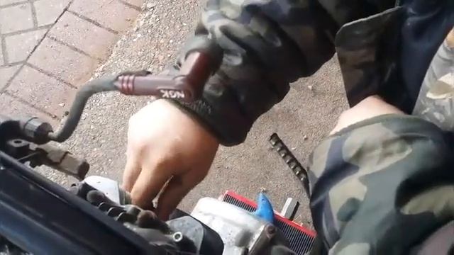 Building a motorbike from junk parts . Part 1 A honda xl 125 for the Road смотреть онлайн