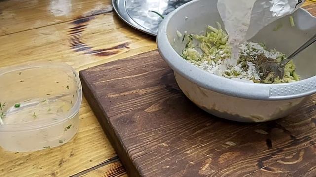 Оладьи из кабачков и баклажана смотреть онлайн