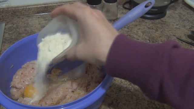 Кухонный влог - оливье, котлеты с яблоками, ikea, tupperware, сковорода сенсуэл, новогодний стол смотреть онлайн