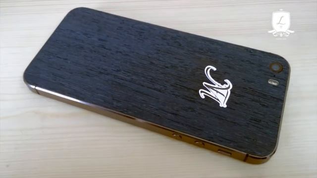 Отделка деревом iPhone 5s, светящийся логотип смотреть онлайн
