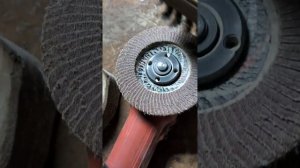 Чистим лепестковый диск легко и быстро...