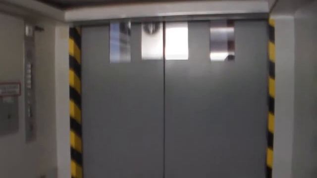 Classic! 1958 Häfelein & Windeck elevator in Bonn, Germany смотреть онлайн