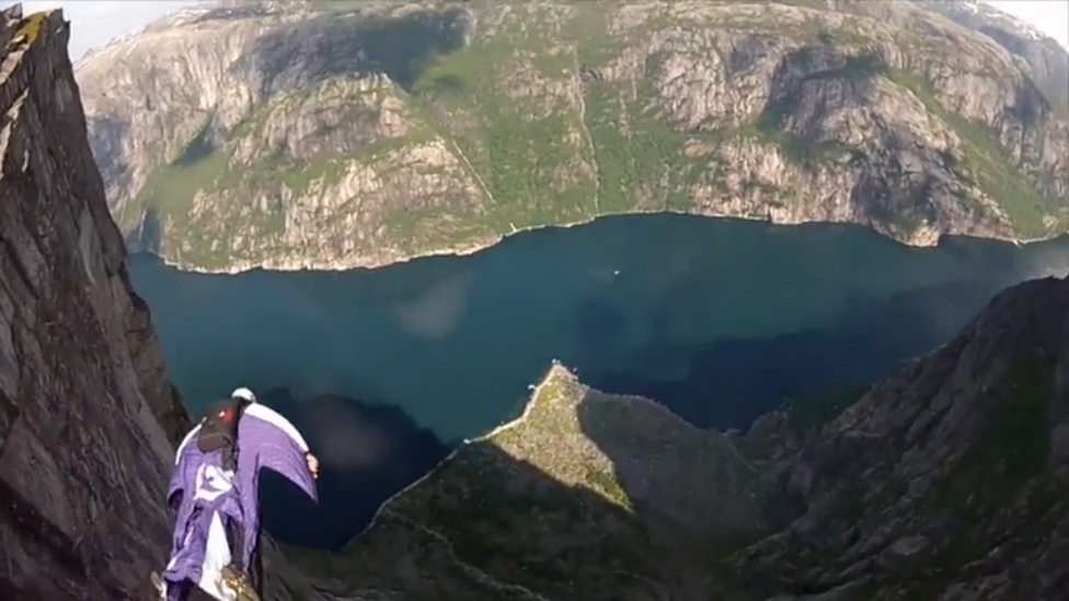 Бейсджамп в Норвегии смотреть онлайн