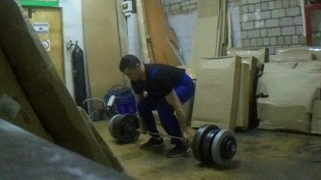 Становая тяга 202.5 кг