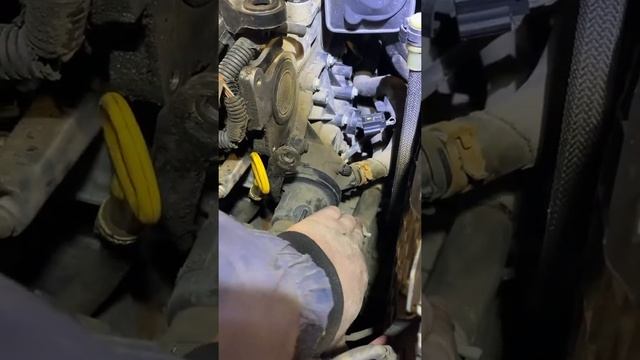 Замена термостата и антифриза на Рено Меган 3