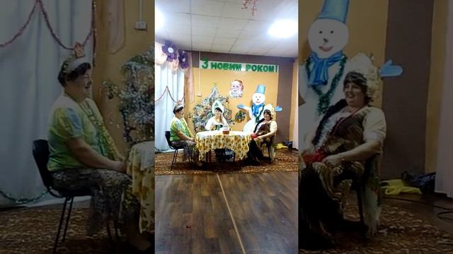 Три девицы за столом. смотреть онлайн