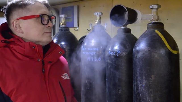 Таблетизатор для изготовления сухого льда. Сухой лёд ТОНЕТ!!! Дымящиеся коктейли и напитки. смотреть онлайн